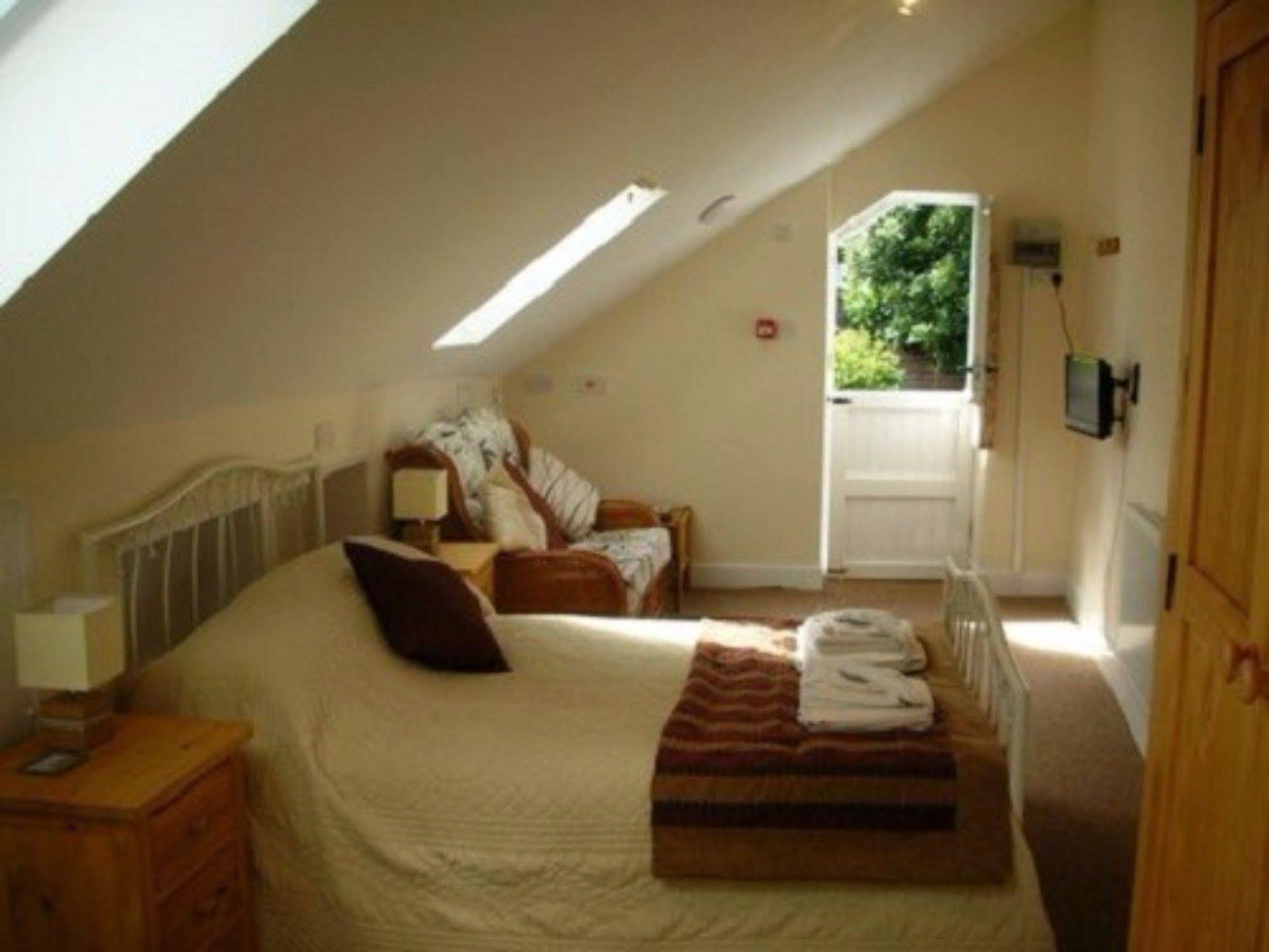 Kersbrook Guest Accommodation Lyme Regis Exterior foto